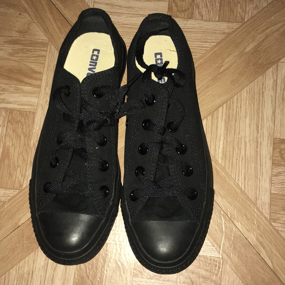 All Black low top Converse